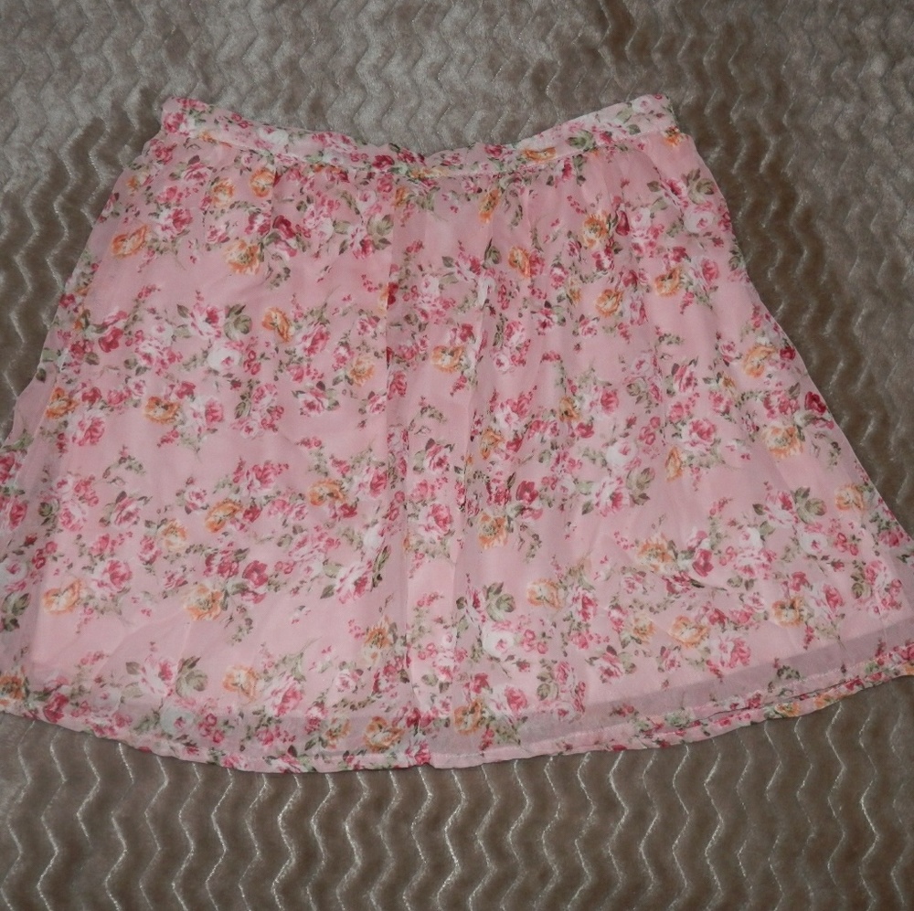 Skirt (Windsor)
